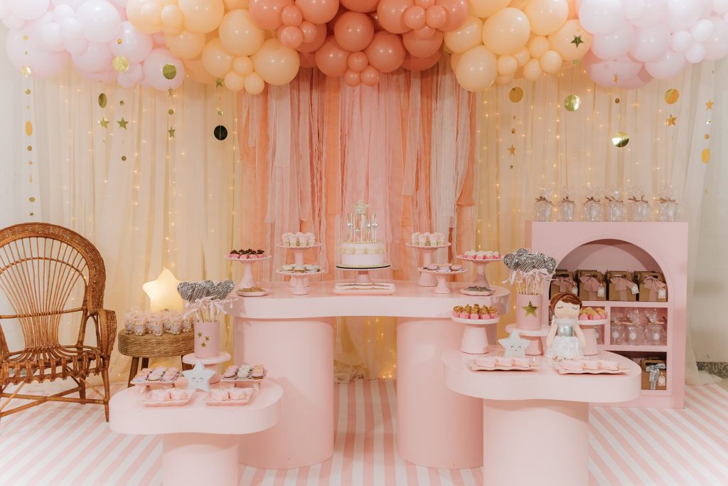 balloon garlands